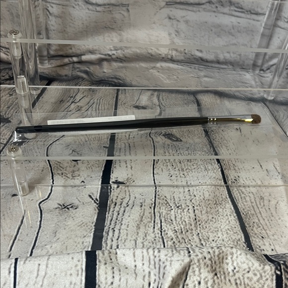 Morphe Other - Morphe M210 Precision Brush - Discontinued style!